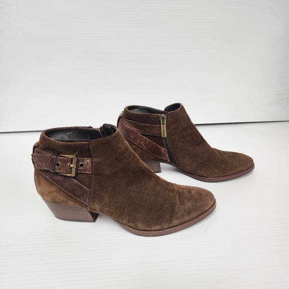 Aquatalia Women's Brown Suede Ankle Boot With Side Buckle Size 6.5 - Picture 5 of 12